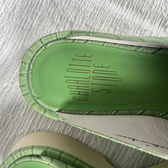 Charlotte Stone Duncan Backless Loafers - Light Green Alligator Design - Picture 3 of 7